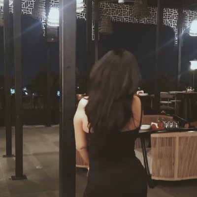 Literaryverse_'s profile picture. Hola!
Heart says Jane Austen, mouth says Wednesday Addams.