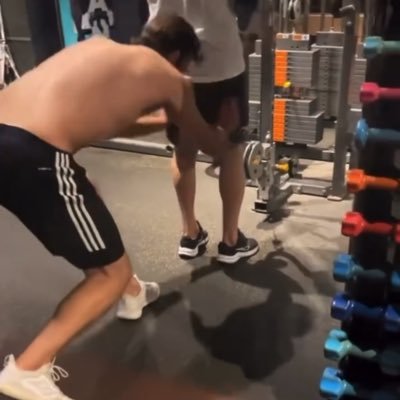 PantsedMan's profile picture. This account only shares men having fun with each other. pants etc everything is here and more in my private account 🔞🥳