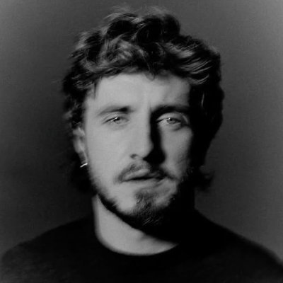 telephonebuzzy's profile picture. music, film, tv, sports • he/him • 28