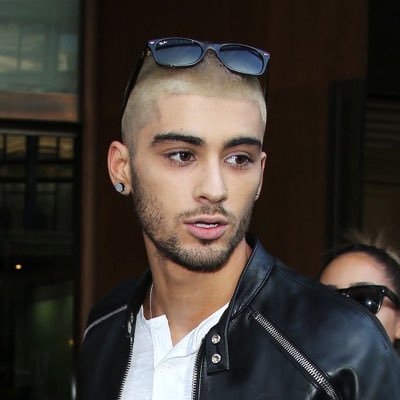 liedtojustin's profile picture. 22 | Drogadicto, agresivo, violento, falopero, mal hijo, sin talento, mentiroso. Pero no sabes como chupo la concha