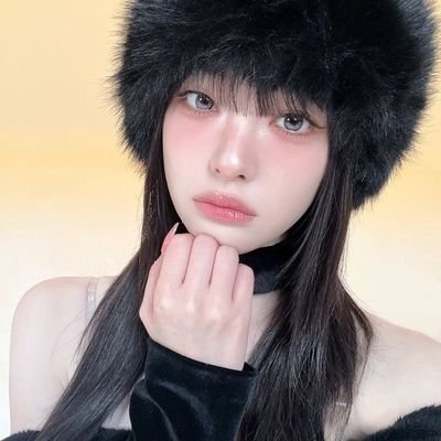 jimincherrygf's profile picture. ˗ˋˏ wav + lullet + gllit ˎˊ˗ 
     
                                     cute / 🌊 / sweet. cosmo id: stephyred