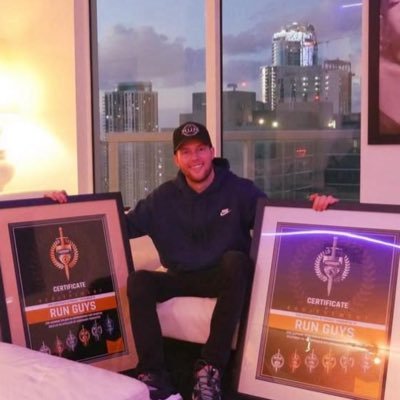 runlifenick04's profile picture. Founder of @BullrunnersHQ 📈 350k on YouTube 🚀 God is amazing 🙏 Subscribe For Daily #Crypto News And Analysis: https://t.co/ssBj3gmri9