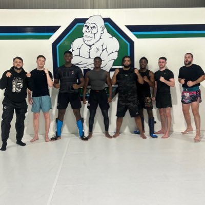 xKehny's profile picture. $75,000 Twitch Rivals Champ 🏌🏻‍♂️🥊