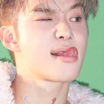 jwoosworld's profile picture. #언제나_정우편 💗