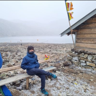 starksreality's profile picture. half sincere, and a cringe arsenal and RCB fan #yestomadueke