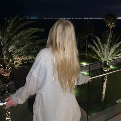 ydnewwe's profile picture. Never Give Up. Great Things Take Time.