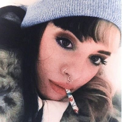 strawberyheaven's profile picture. I taste like tears ˚⟡˖ ࣪ أشخمط