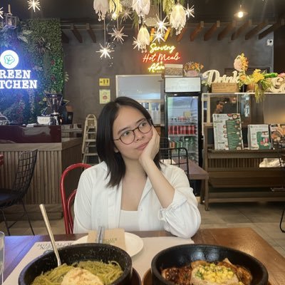 dampavd's profile picture. assistant