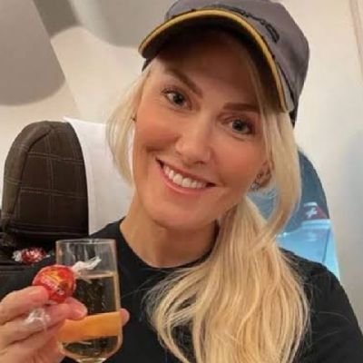 KateJohnny32251's profile picture. My name is evan Kate if you need financial support or you can’t afford your bills Don’t hesitate to follow and dm me right now for blessing!💵❤️❤️❤️