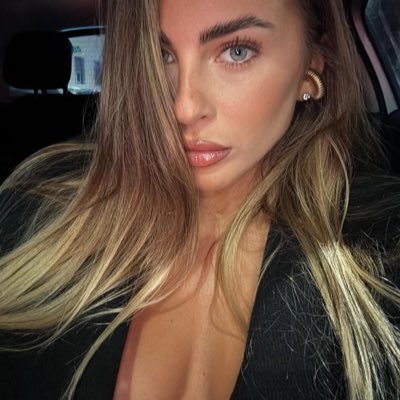 fsnsss's profile picture. 