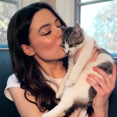 StruckByStories's profile picture. ♡ 24 ♡ creddie forevvie ♡ edits: @creddiestory ☕️🎥