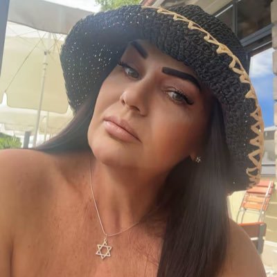 AnaGome37683733's profile picture. Jesus sempre nos guia🥰 Bolsonarista,Bolsonarista,Bolsonarista,Bolsonarista Bolsonaristas e ponto!!!! e se não entendeu comece de novo a leitura ♥️🫶♥️🫶🇧🇷