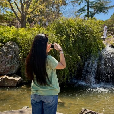 solarsania's profile picture. 