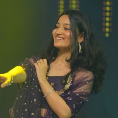 AkanshaDugad's profile picture. Building something new👷‍♀️