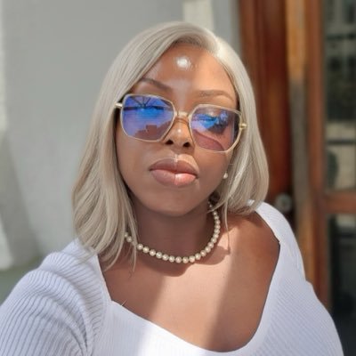 mairo_aa's profile picture. Architect. Feminist. Concerned with improving the world & enjoying life. | 💖