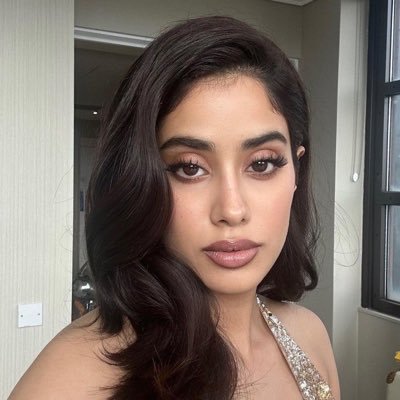 shehasaudacityy's profile picture. CIA Operative| Agent of Chaos| I post Indian women❤️💛🐅 ex hindu. Interested in Christianity