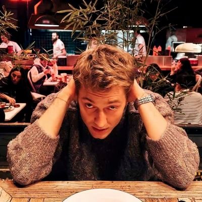 minjvrt's profile picture. saldım cayıra mevlam kayıra lay lay lom let it happen