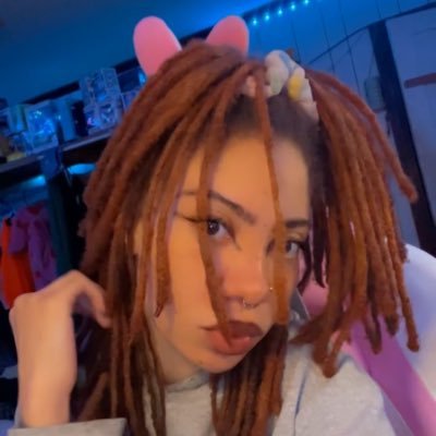 pawstamouse's profile picture. 28 ♡ he/they ♡ Pastamous@gmail.com ♡ nonbinary rodent ♡ ADHD ♡ Twitch Affiliate ♡ OnePiece ♡ Zelda ♡ Overwatch | 21+ MINORS DNI | @hottopic Partner✨