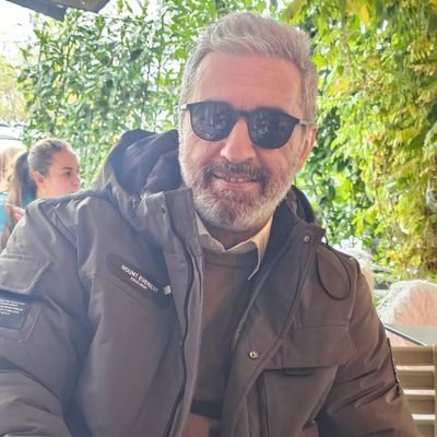 Elenktrink's profile picture. Finans,
Anarşist ,vatanperver,
Fortis Fortuna Adiuvat(şans cesurdan yanadır)
Memento Mori(Ölümü hatırla)