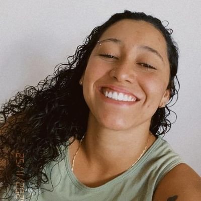 mendesloyce_'s profile picture. desculpa lua eu ser tão sol e por viver de fases