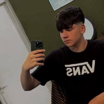 juanpyaleegre__'s profile picture. 