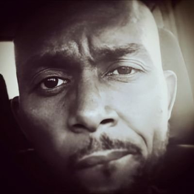 TheRealLived's profile picture. Acknowledging everything I feel in real-time and making peace with it.