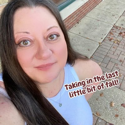 ErinAlMehairi's profile picture. Published author & poet / Professional Editor for Hire, Journalist, PR Pro / B.A. Degrees in English, Journalism, History / she•her / 💜