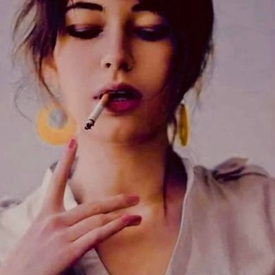 JanneJahAAn's profile picture. ٹویٹر کے معصوم چہرے بینقاب کرنا