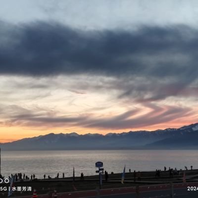 Xjmu0xoEgi12062's profile picture. 