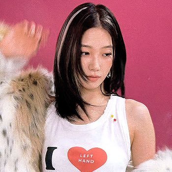 chaesmarts's profile picture. bad bitch in between your teeth