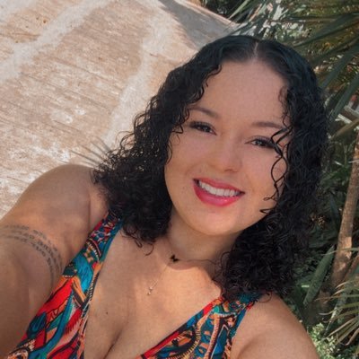 NikyVasconcelos's profile picture. Falo sobre séries, filmes, reality show, celebridades, fofocas, volei e outras cositas mas! Beyoncé is my religion, voleifã de carteirinha.