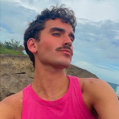 Dan21x's profile picture. time heals everything / love always / @garlicaiolifa_ ♡⚡︎ ⁠