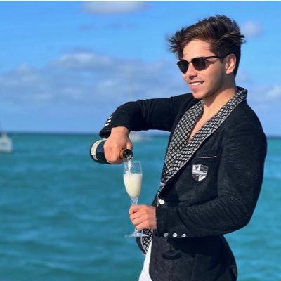 KurthMusic's profile picture. the one behind your fav artist