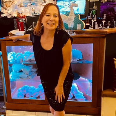 yolandavanveen's profile picture. Official Account - Garden Video Producer, Entrepreneur, Writer, Researcher https://t.co/xlyvAkyxNX. 🦋💜