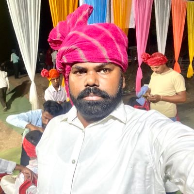 aryankumar86's profile picture. ज़िंदगी उस मोड़ से गुजर रहीं हैं जिसमे नींद कम टेंशन ज़्यादा यह कहानी हर इंसान की हैं