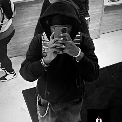 un1d3nt's profile picture. 