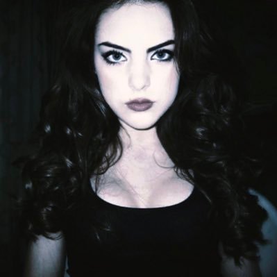 R0seonthecoffin's profile picture. 