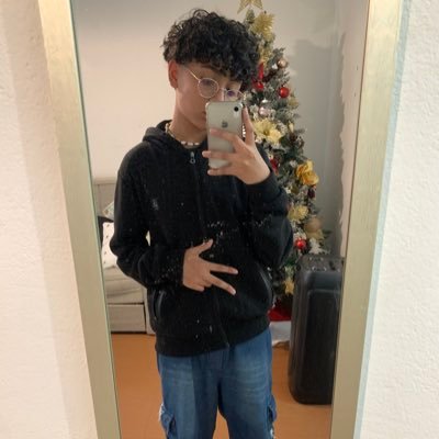 carlito777gamer's profile picture. former @dewu_gg