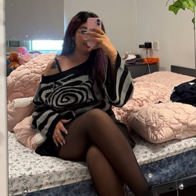 Puuurrruuuu's profile picture. Only 2 stones away from becoming Thanos. I share my birthday with Rakhi Sawant. Ladaku Vimaan coded. she/her mein hu mai tere.