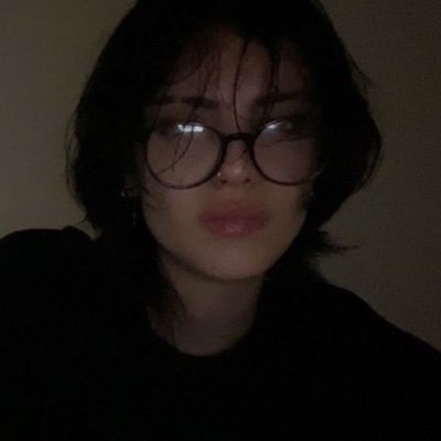 wlwHeaven's profile picture. انا احتمال رائع لم يحدث لك #wlw