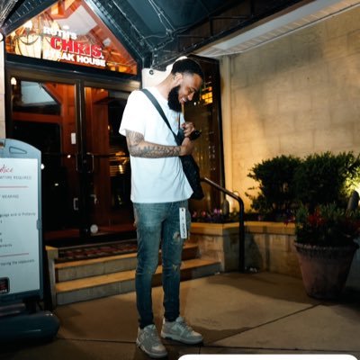 __kamoo___'s profile picture. CCBC Alumni🥂👨🏽‍🎓🎓 |Morgan State Alumni 🎓