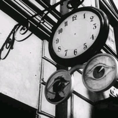 lunarcassete's profile picture. I exist in the space between what i want and what i refuse.