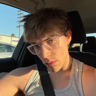 jaspxraf's profile picture. part time songwriter, full time clout chaser / 22