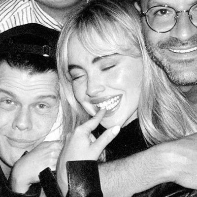 seulgiota's profile picture. the life of a showgirl.