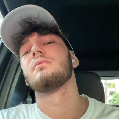 ascvv1312's profile picture. white boy of the year