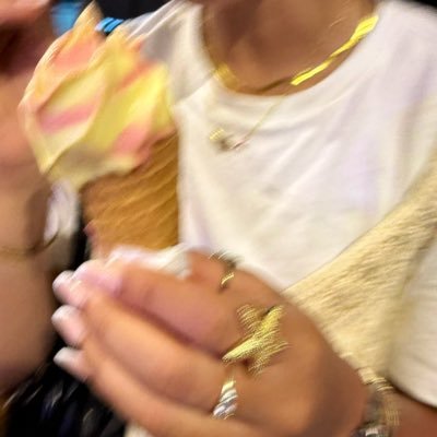 kn8nn_'s profile picture. yes maybe no