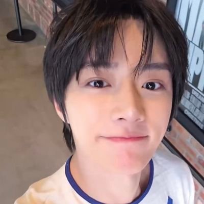 omottemashita's profile picture. ɪ'ᴠᴇ ʙᴇᴇɴ ᴛʜɪɴᴋɪɴɢ ᴀʙᴏᴜᴛ
ᴛʜᴇ ʏᴏᴜ ᴛʜᴀᴛ ɪ ꜱᴛɪʟʟ ʜᴀᴠᴇɴ'ᴛ ꜱᴇᴇɴ 𓆩 ❤︎ 𓆪 archive for #투모로우바이투게더 ☆` bamtoris fan account 《쭈뀨미즈 ¡♡》