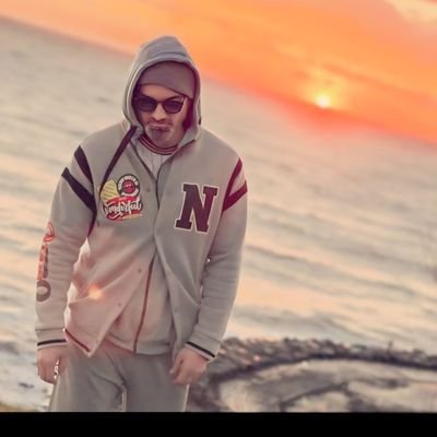 maydin_08's profile picture. Haksizlik karşısında susan dilsiz şeytandir...