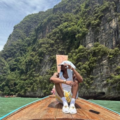 JustLamarJ's profile picture. 