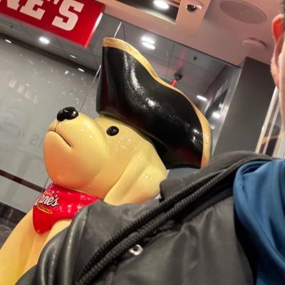 useful_idiot3's profile picture. Financial data analytics and monetary policy, ❤️ workers co-ops and people first-politics